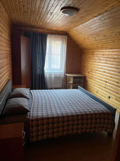 Bedroom 2, Сонячні Карпати, Skolivs'kyi