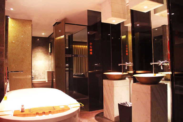 Bathroom 3, Le Noble Hotel, Ganzhou