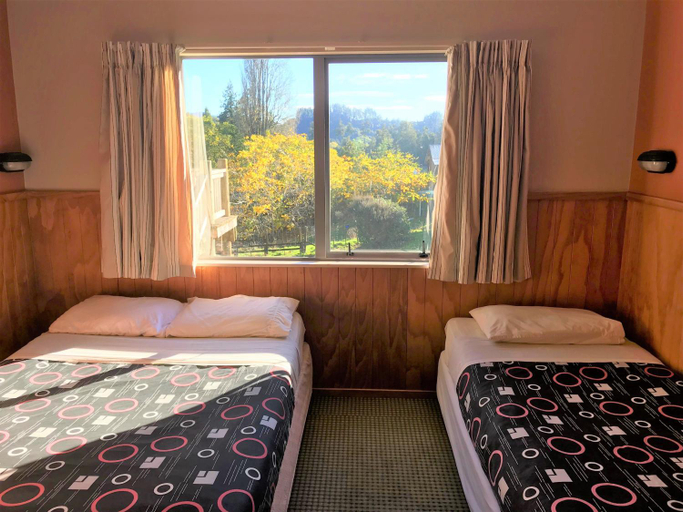 Bedroom 2, Kiwipaka Waitomo, Waitomo