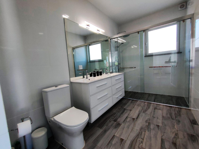 Bathroom 4, Vale Vinagre AL Holidays, Silves
