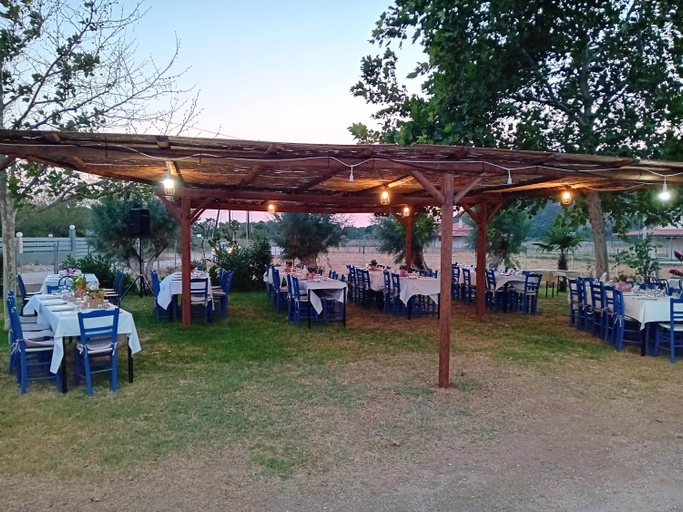 Food & Drinks, PETROS ROOMS to LET KALOGRIA BEACH, West Greece