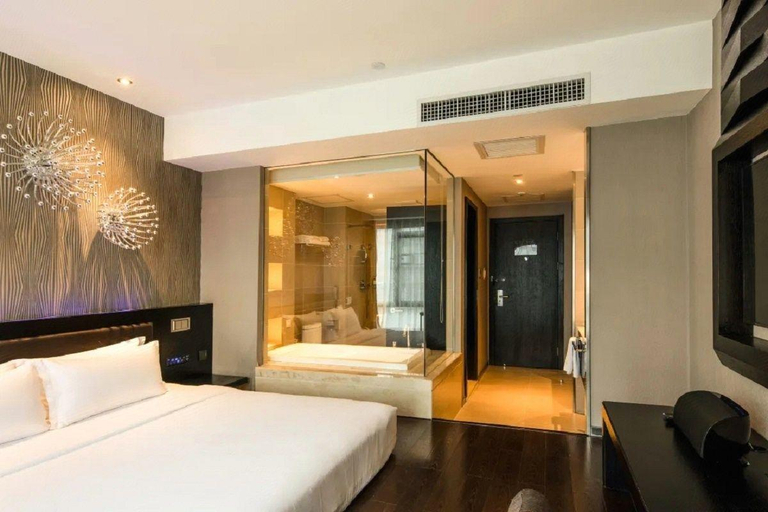 Bedroom 2, Crystal Orange Hotel Guangzhou Baiyun Airport, Guangzhou