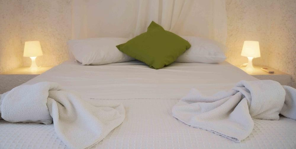 Bedroom 2, Cascade Holiday Resort Poros, Attica