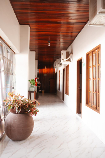 Others 3, Hotel Indiana, Paragominas