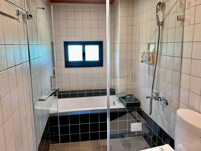 Bathroom 2, 玄町本二家日式旅宿, Nantou