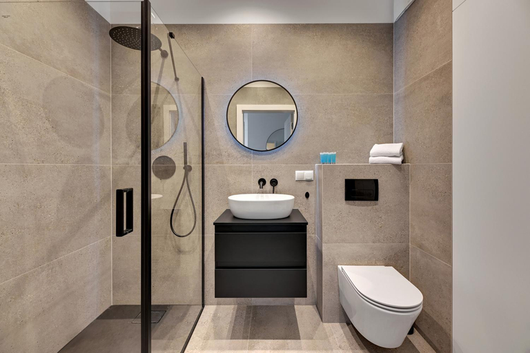 Bathroom 3, Blue Mandarin Riverside Premium Sauna & Gym, Gdańsk City
