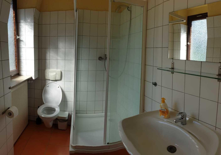 Bathroom 3, Gastehaus Zu Herrenwiesen, Heidelberg