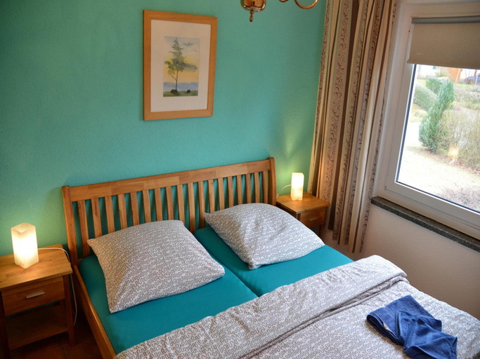 Bedroom 2, Charmante Ferienwohnung Vincent in Strandnaehe, Nordwestmecklenburg