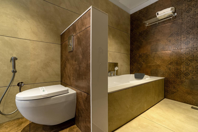 Bathroom 2, Palcastle Regency, Palakkad