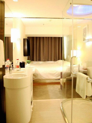 5, Zhotels (Urumqi People's Square), Ürümqi