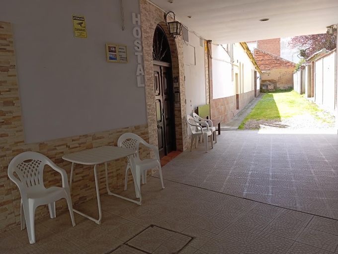 Others 3, Hostal Santiago, Palencia