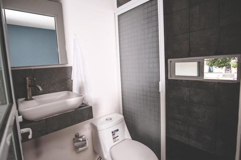 Bathroom, Hostal Talavera, San Andrés Cholula