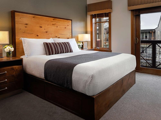 Bedroom 3, Main Street Station, Summit