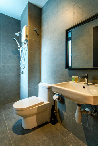 Bathroom 3, NEU SUITES , Kuala Lumpur