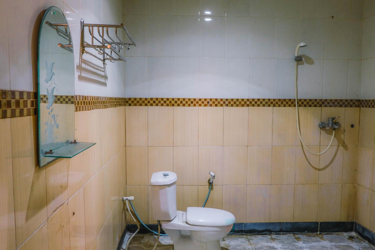 Bathroom, Hotel King Stone Bintaro, South Tangerang