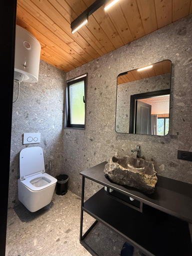 Bathroom 3, Villa Ujevara e vogel, Shkodrës