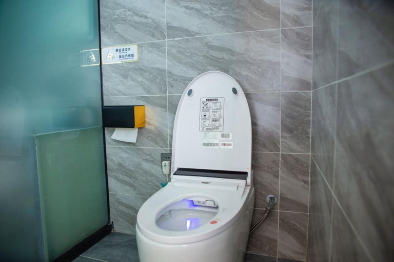 Bathroom 4, 诗画吉意设计师花园民宿, Lijiang