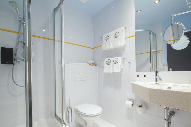 Bathroom 3, Hotel Cult Frankfurt City, Frankfurt am Main