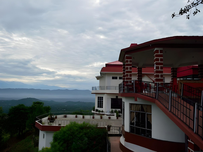 Others 5, Dee Jay Resort, Kangra