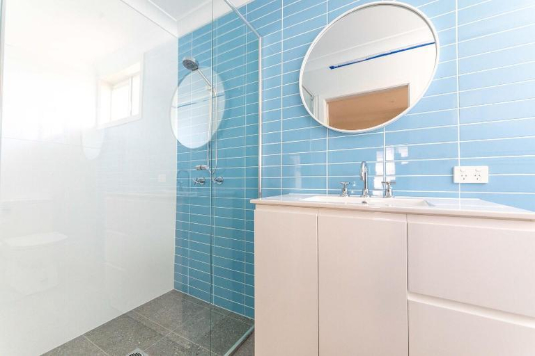 Bathroom 5, The Cubana Ballina, Ballina