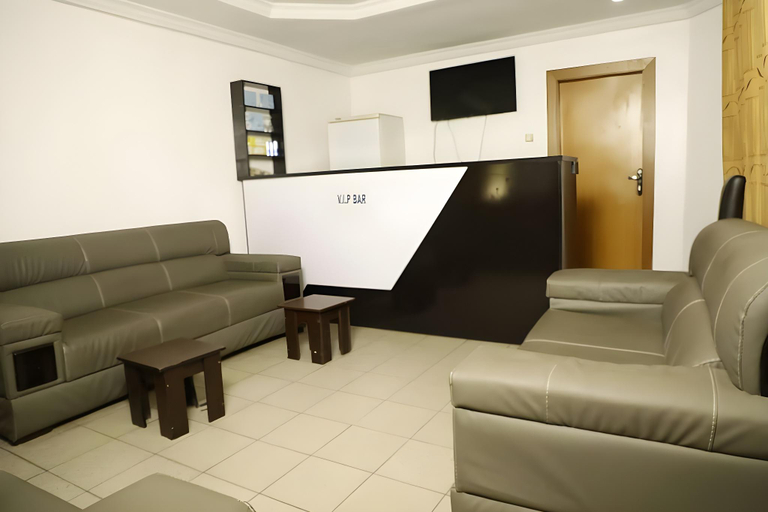 Others 5, Calbert Lodge, AbujaMun