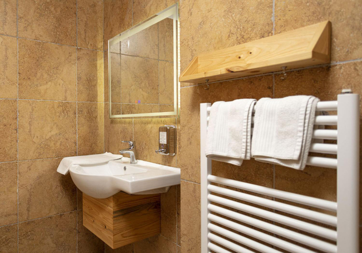 Bathroom 5, Al Fundok, Chouf