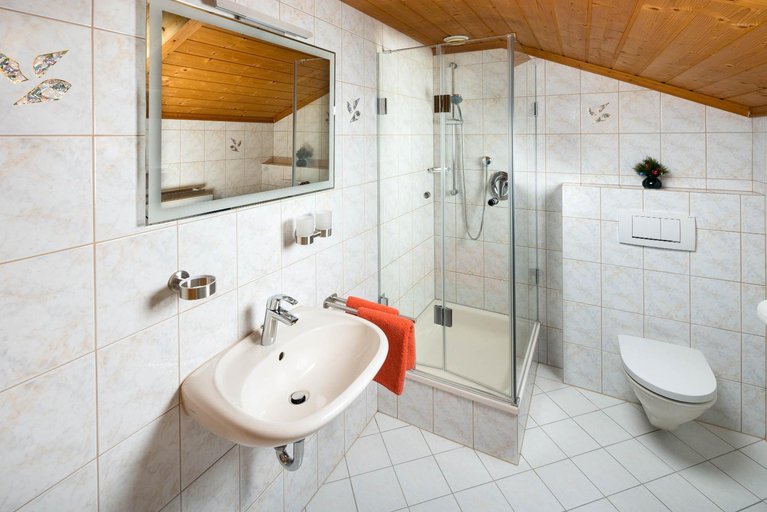 Bathroom 4, Triembachhof, Berchtesgadener Land