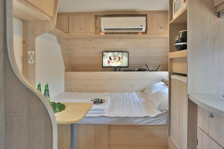 Bathroom 2, Poseidon Caravan, Gapyeong