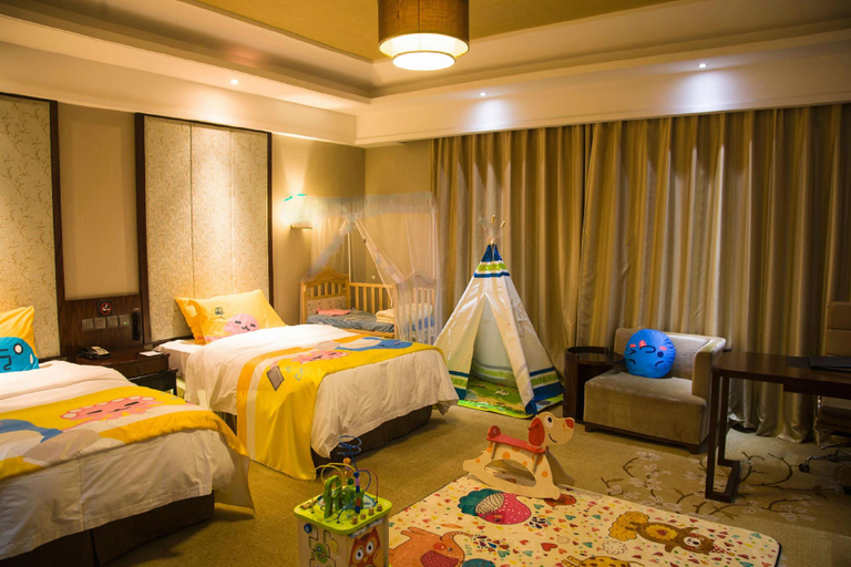 Bedroom 3, Oriental Spring Resort Dalian, Dalian