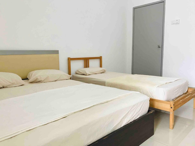 Bedroom 2, Alyn Home Kluang I Netflix Wifi Coway, Kluang