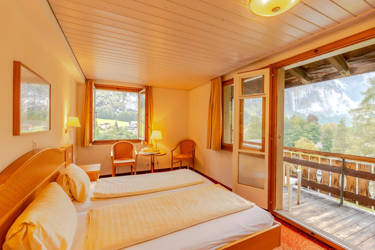 Bedroom 3, Hotel Staubbach, Interlaken