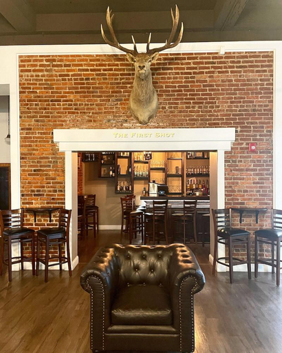 Others 5, Hunter Arms Hotel, Osceola