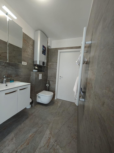 Bathroom 3, Complex Rezidential Vamaland, Limanu