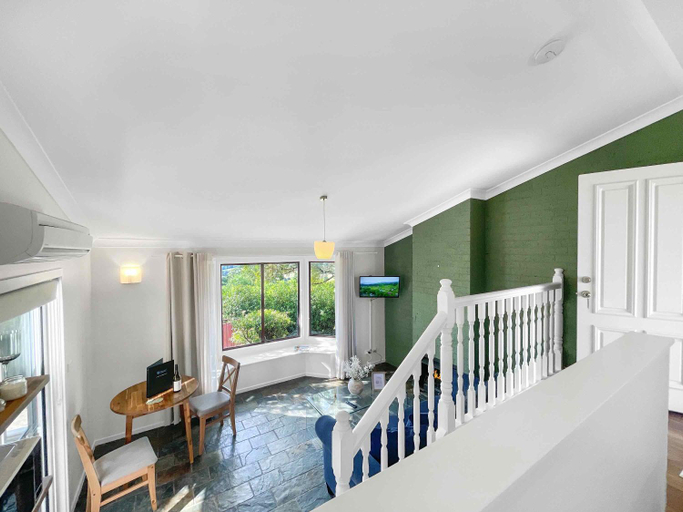Others 5, Bimbadeen Estate Villa 1, Cessnock
