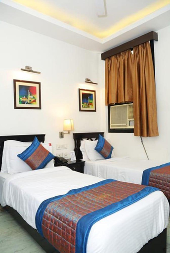 Bedroom 5, Airport Hotel The R Blues, Delhi