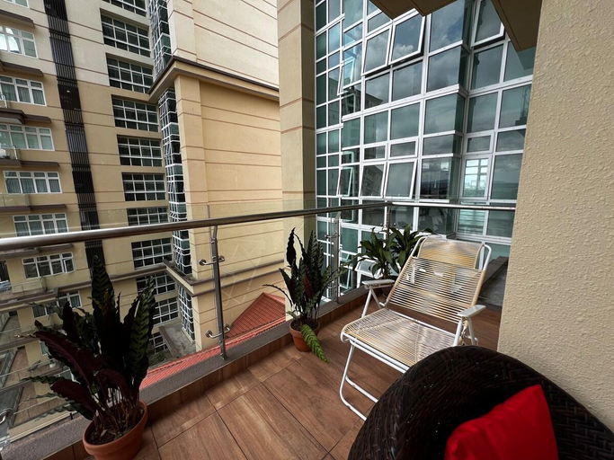 Balcony/terrace 3, LoFF Suite River View 2 Bedroom at Riverine Diamond Resort, Kuching