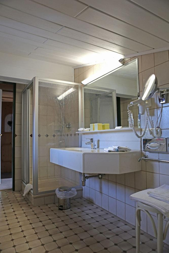 Bathroom 4, Muhlradl Apartments Gosau, Gmunden