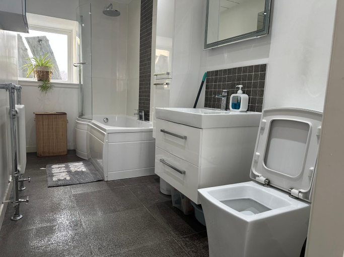 Bathroom, Seaside Home, North Ayrshire