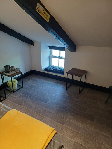 Others 5, The Commercial Inn, Cornwall