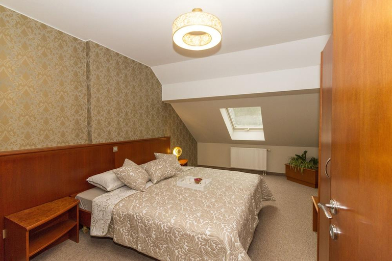 Bedroom 3, Terme Olimia - Aparthotel Rosa, Zagorska Sela