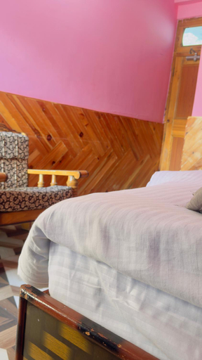 Bedroom, Eye Sky, Kullu