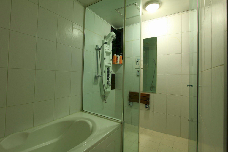 Bathroom 5, Cheonan K2 Hotel, Cheonan