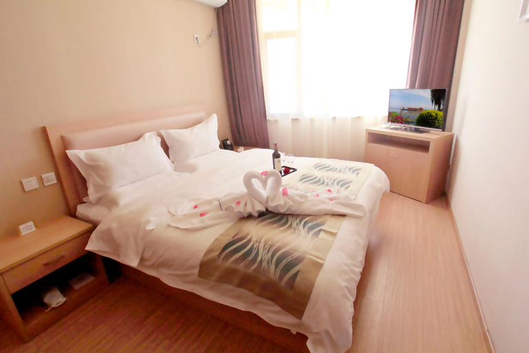 Bedroom 2, Erhai Bay Holiday Hotel, Dali Bai