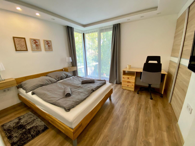 Bedroom 3, Silver Lounge, Siófok