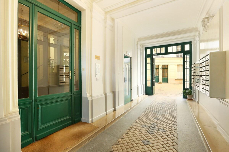 Exterior view 5, Splendid apartment Champ de Mars - Eiffel Tower, Paris
