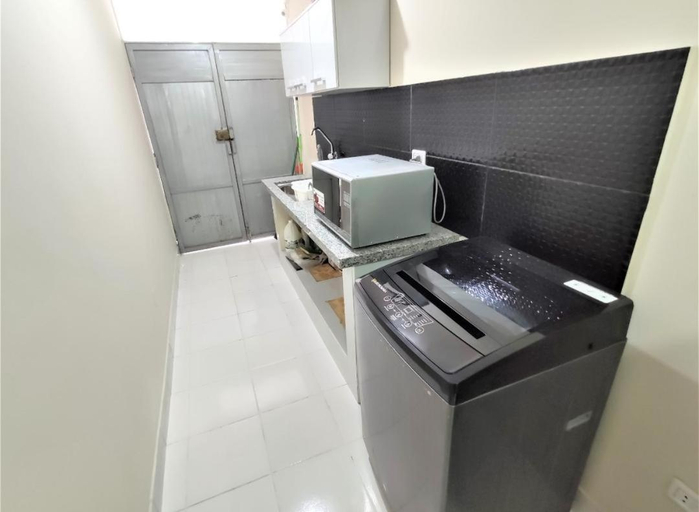 Others 4, Hostal Center, Andrés Ibáñez