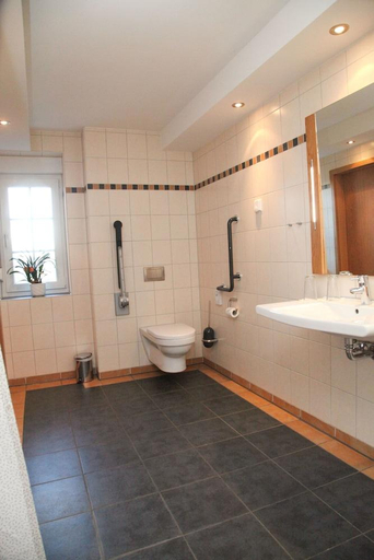 Bathroom 3, Wolfshotel am Arendsee, Altmarkkreis Salzwedel