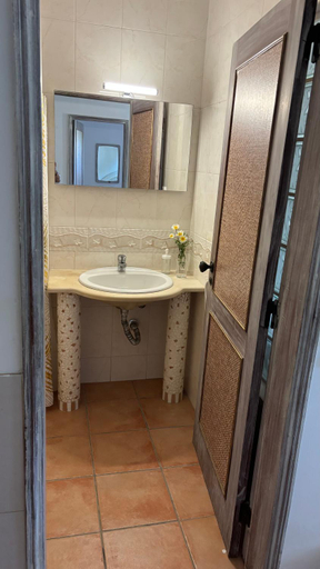 Bathroom 2, Aparts 8 T1 e T0, Lagos