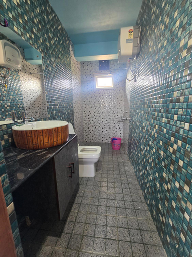 Bathroom 4, Lavender Guesthouse, East Khasi Hills