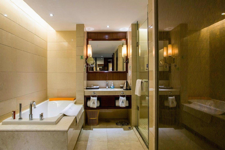 Bathroom 5, Grand Skylight Hotel Yangzhou, Yangzhou